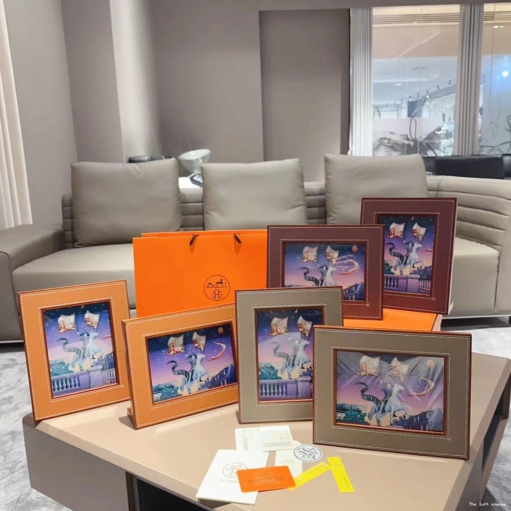 PICTURE FRAME LEATHER HERMES 0804